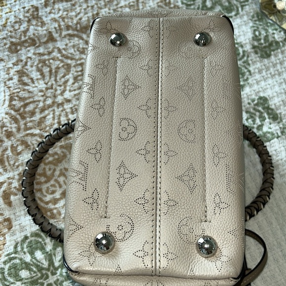 RARE Louis Vuitton Mahina Hina braided handles crossbody tote - Picture 14 of 15